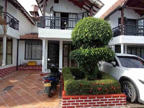 Casa amplia en Barzal – Excelente ubicación
